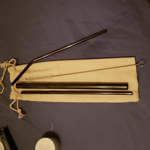 AUTHENTIC BEAUTY CONCEPT - Picture 2 of 3